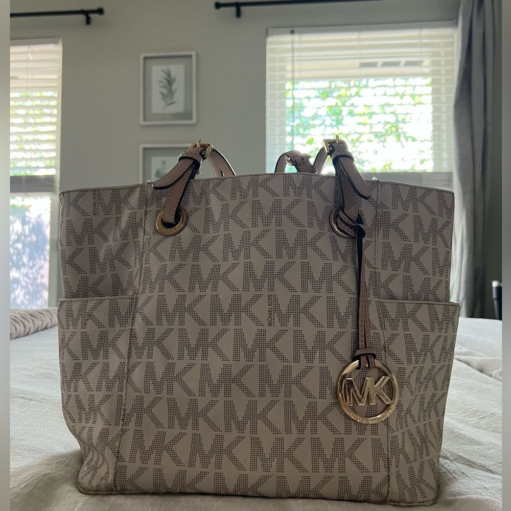Michael Kors Logo Vanilla Tote